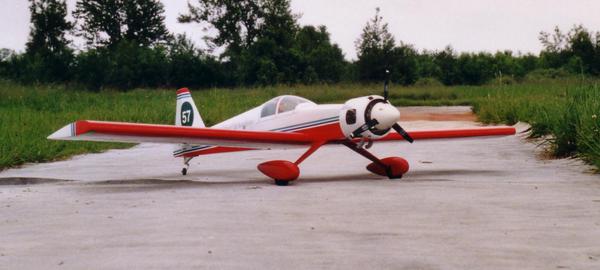 Original modifications included Fiberglass reinforced Landing Gear and wheel pants, radial cowling and a BIG spinner...